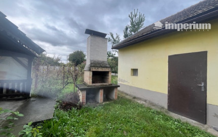 Predaj veľkého pozemku s bývalým Hostincom v obci Macov.