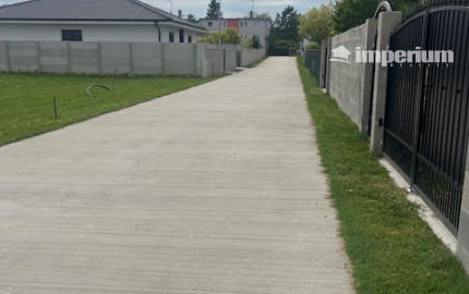 3 KS -Slnečné pozemky v obci Rohovce- ideálne miesto pre váš nový domov.