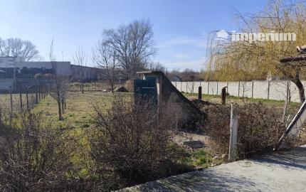 Na predaj 4  - izbový rodinný dom s veľkou záhradou v obci Veľké Kosihy