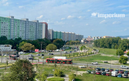 Na predaj pôvodne 3.izb. byt, kompletná rekonštrukcia, Bratislava - Petržalka, Jasovská ulica.