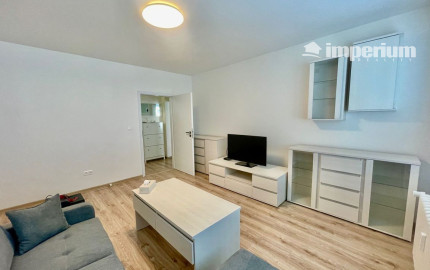 Na predaj pôvodne 3.izb. byt, kompletná rekonštrukcia, Bratislava - Petržalka, Jasovská ulica.