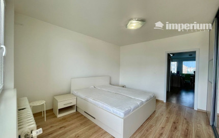 Na predaj pôvodne 3.izb. byt, kompletná rekonštrukcia, Bratislava - Petržalka, Jasovská ulica.