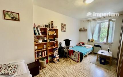 REZERVOVANÉ - predaj 2 izb. byt v Šamoríne, Školská ul.