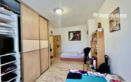 REZERVOVANÉ - predaj 2 izb. byt v Šamoríne, Školská ul.