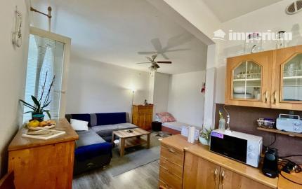 REZERVOVANÉ - predaj 2 izb. byt v Šamoríne, Školská ul.