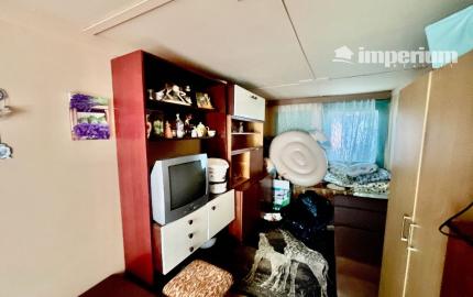 PREDAJ – pozemok s rekreačnou chatou blízku brehu Dunaja v obci Vojka nad Dunajom.