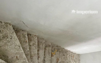 Rovinka -predaj 4 izbový byt so záhradkou.