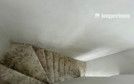 Rovinka -predaj 4 izbový byt so záhradkou.