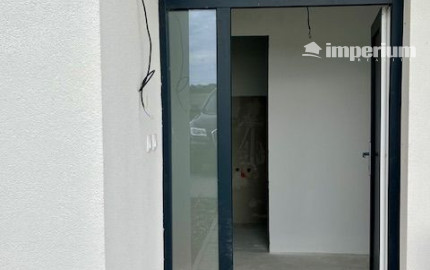 Rovinka -predaj 4 izbový byt so záhradkou.