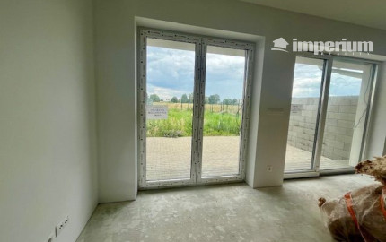 Rovinka -predaj 4 izbový byt so záhradkou.