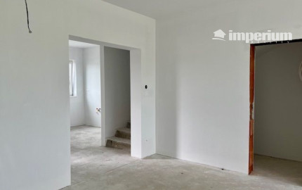 Rovinka -predaj 4 izbový byt so záhradkou.