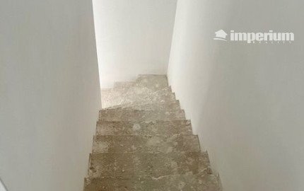 Rovinka -predaj 4 izbový byt so záhradkou.