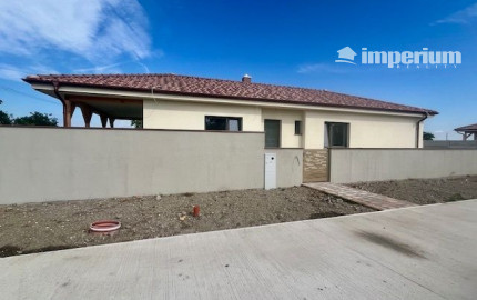 Na predaj 4 izbový bungalov v stave holodomu - obec Kyselica.