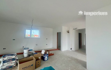 Na predaj 4 izbový bungalov v stave holodomu - obec Kyselica.