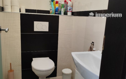 Ponúkam na predaj  6 izbový elegantne zariadený, samostatne stojací rodinný dom v obci Veľké Dvorníky.