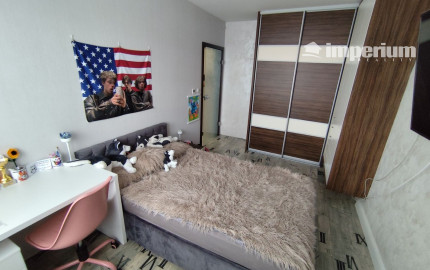 Ponúkam na predaj  6 izbový elegantne zariadený, samostatne stojací rodinný dom v obci Veľké Dvorníky.