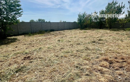 Pekný slnečný stavebný pozemok 750m2 na predaj - Gabčíkovo.