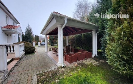 Predaj viacgeneračného domu v maďarskom meste Mosonmagyaróvár.