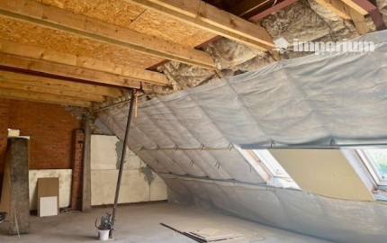 Imperium RK Vám ponúka na predaj 4 izbový rodinný dom za susednými hranicami v  HEGYESHALOME.