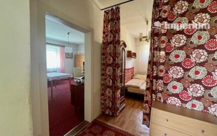 Na predaj 4izb. starší rodinný dom na 8 árovom pozemku  Lehnice -Sása.