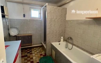 Na predaj 4izb. starší rodinný dom na 8 árovom pozemku  Lehnice -Sása.