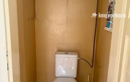 Na predaj 4izb. starší rodinný dom na 8 árovom pozemku  Lehnice -Sása.