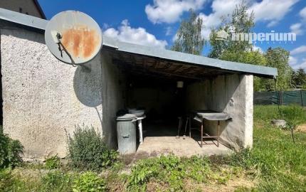 Na predaj 4izb. starší rodinný dom na 8 árovom pozemku  Lehnice -Sása.