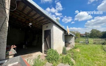 Na predaj 4izb. starší rodinný dom na 8 árovom pozemku  Lehnice -Sása.