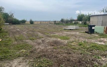 Pekný slnečný pozemok 1182 m2  na predaj - obec Čenkovce.