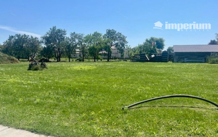 3 KS -Slnečné pozemky v obci Rohovce- ideálne miesto pre váš nový domov.