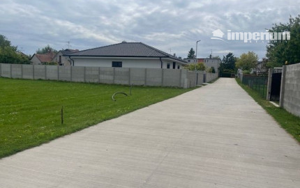 3 KS -Slnečné pozemky v obci Rohovce- ideálne miesto pre váš nový domov.