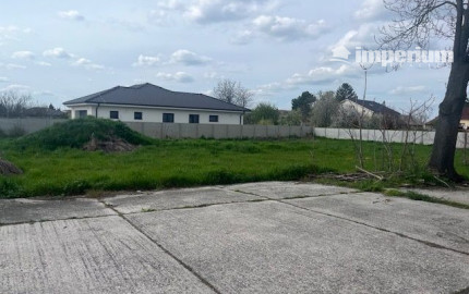 Predaj : pozemok 1550 m2 aj pre developerov  v obci Veľké Blahovo.