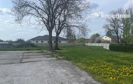 Predaj : pozemok 1550 m2 aj pre developerov  v obci Veľké Blahovo.