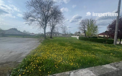 Predaj : pozemok 1550 m2 aj pre developerov  v obci Veľké Blahovo.