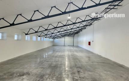 Prenájom skladových / výrobných priestorov 2km od Dunajskej Stredy, Šipošovské Kračany. Warehouse and production hall for a rent.