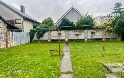 Na predaj 4 - izbový rodinný dom v obci Kalinkovo .