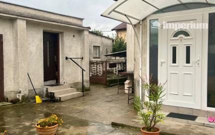 Na predaj 4 - izbový rodinný dom v obci Kalinkovo .