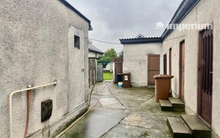 Na predaj 4 - izbový rodinný dom v obci Kalinkovo .