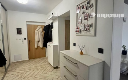 Na predaj pekný veľkometrážny 3 izbový byt s garážou na ul. Nová Ves.