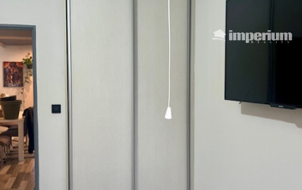 Na predaj pekný veľkometrážny 3 izbový byt s garážou na ul. Nová Ves.