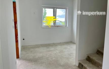 Rovinka -predaj 4 izbový byt so záhradkou.