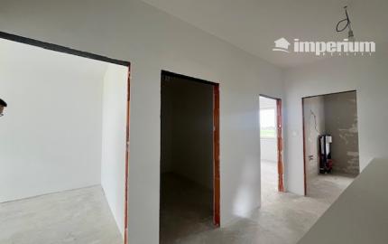 Rovinka -predaj 4 izbový byt so záhradkou.