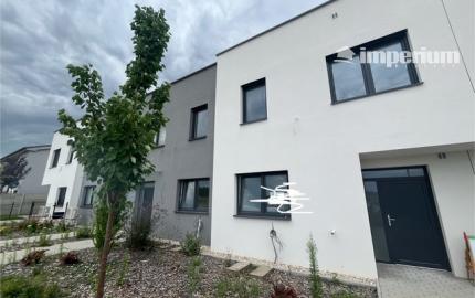 Rovinka -predaj 4 izbový byt so záhradkou.