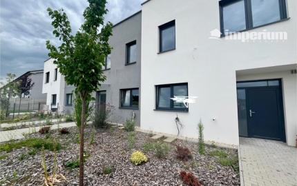 Rovinka -predaj 4 izbový byt so záhradkou.