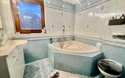 Na predaj  rekreačná chata s trvalým užívaním v lukratívnej časti Šamorína.