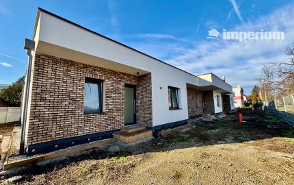 Alžbetin Dvor – Váš nový domov je tesne pred dokončením. Predaj 4 izb. rodinného domu v centre Miloslavova.