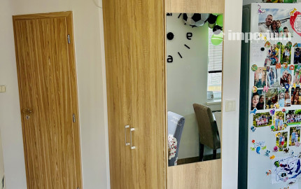 Veľké Dvorníky - predaj 3 izb. bytu so záhradkou a dvoma parkovacími miestami.