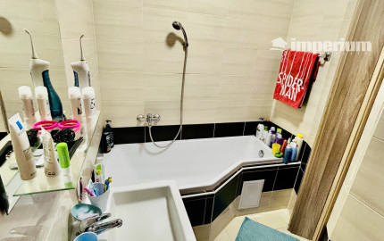 Veľké Dvorníky - predaj 3 izb. bytu so záhradkou a dvoma parkovacími miestami.