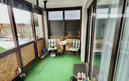 Veľké Dvorníky - predaj 3 izb. bytu so záhradkou a dvoma parkovacími miestami.