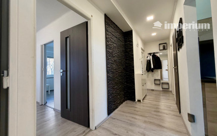 Gabčíkovo - predaj 3 izb. bytu + pozemok a garáž v uzamknutom dvore v centre mesta.